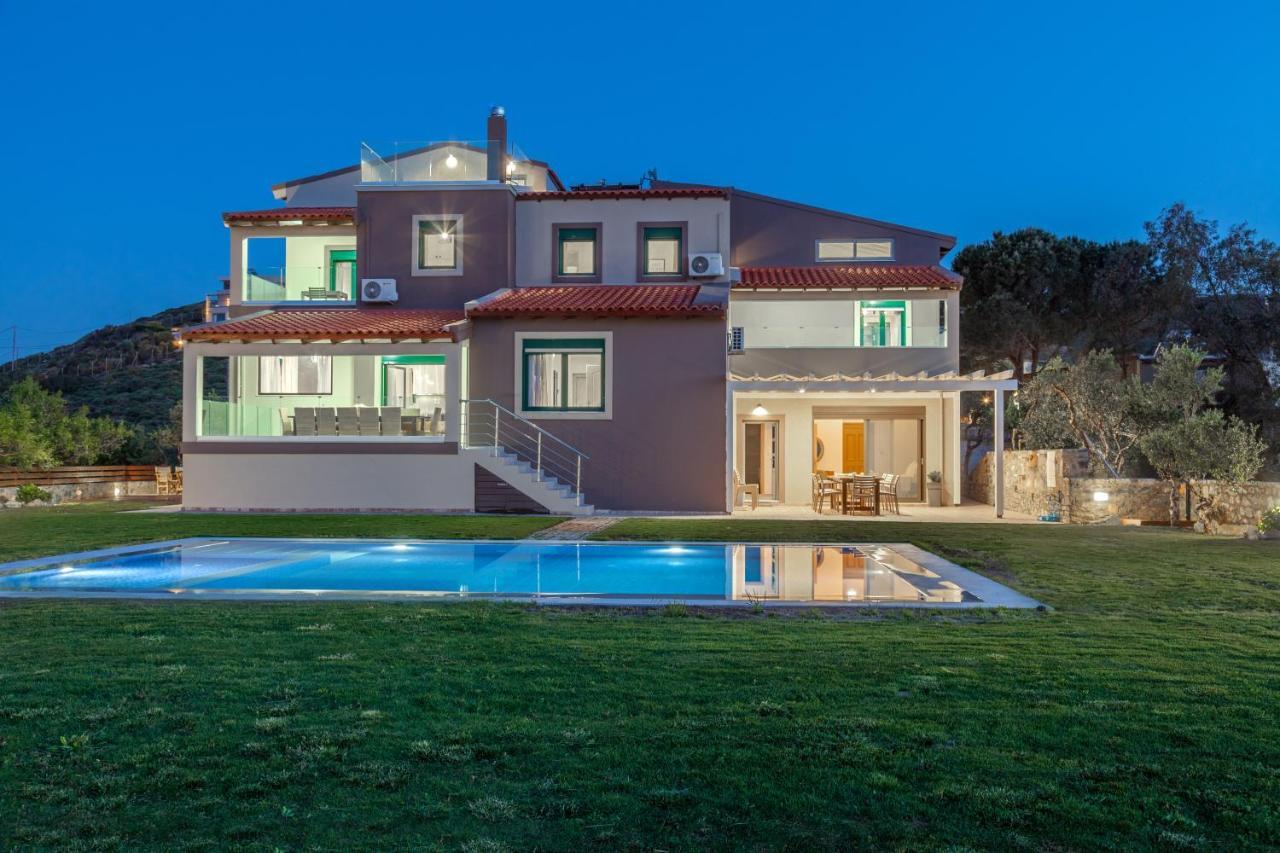 Villa Ourania Agia Pelagia 외부 사진