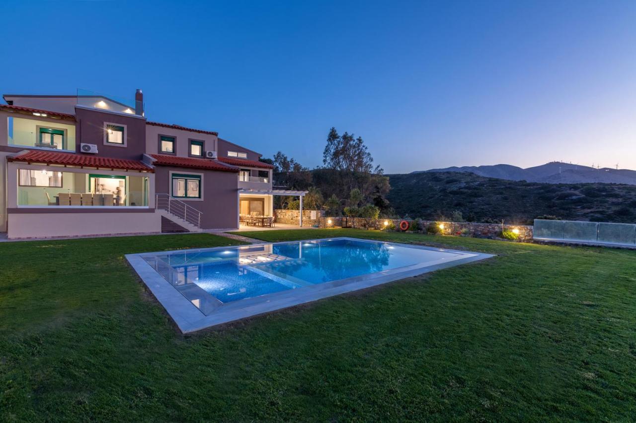 Villa Ourania Agia Pelagia 외부 사진