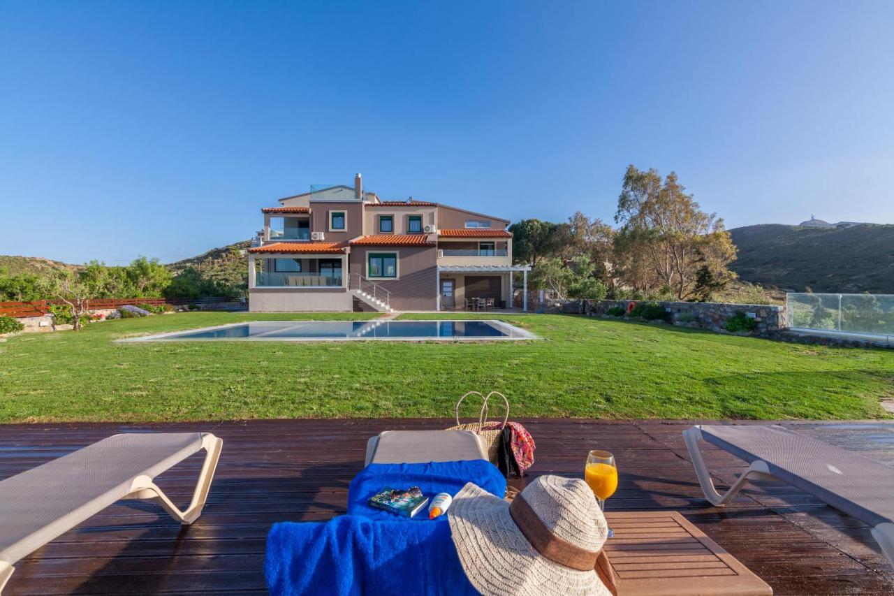 Villa Ourania Agia Pelagia 외부 사진